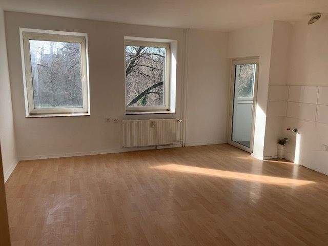 Etagenwohnung Duisburg Marxloh - 2 Zimmer, 61 m&sup2;, 430&euro; | Angebot:25770034
