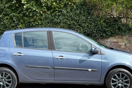 Renault Clio 155.039 km 3.350 &euro; Krefeld 47799
