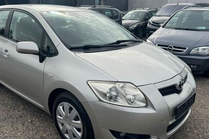 Toyota Auris 86.500 km 5.499 &euro; Kamp-Lintfort 47475