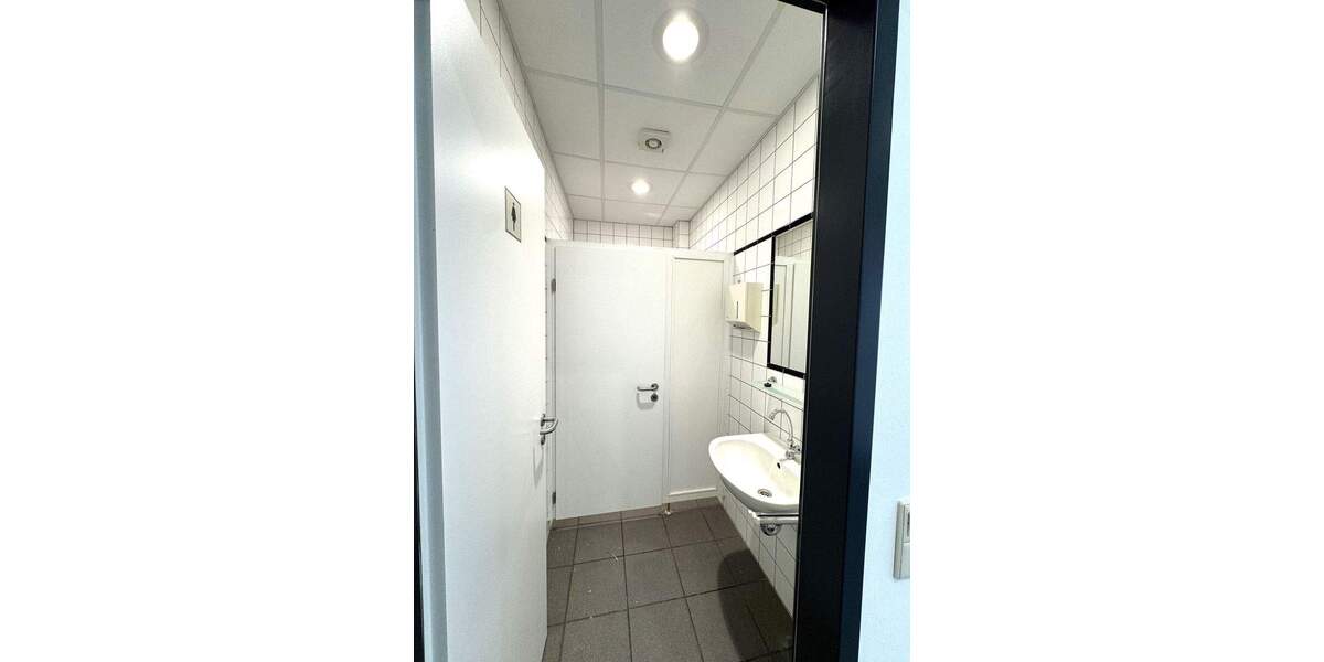 Gewerbeobjekt Willich Münchheide - 2 Zimmer, 76 m&sup2;, 759&euro; | Angebot:25896449