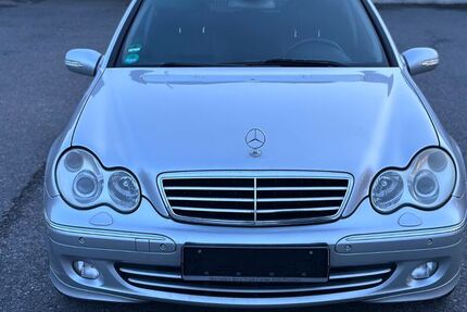 Mercedes-Benz C 270 294.000 km 2.090 &euro; Düsseldorf - Bezirk 8 40231