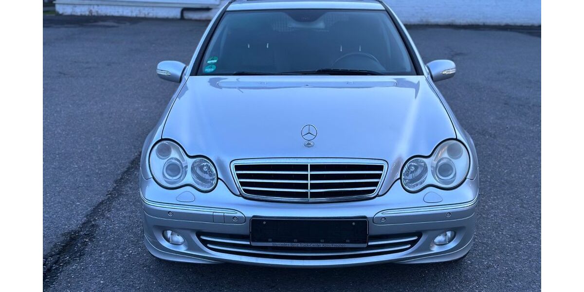 Mercedes-Benz C 270 294.000 km 2.090 &euro; Düsseldorf - Bezirk 8 40231