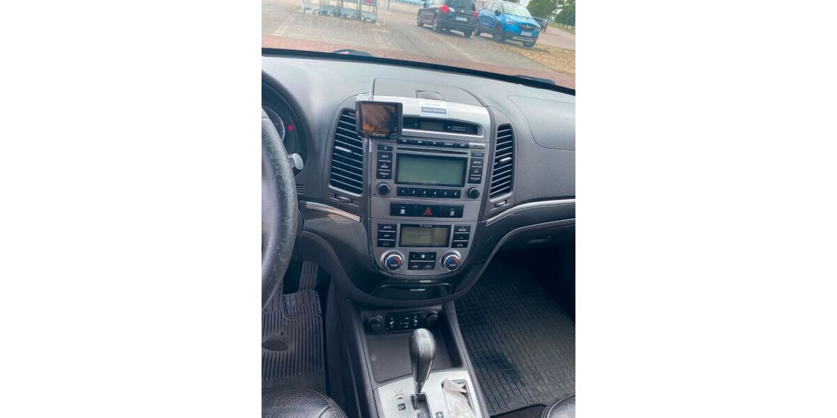 Hyundai SANTA FE 292.000 km 3.999 &euro; Duisburg 47137