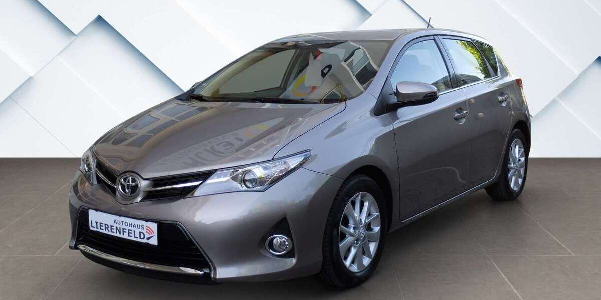 Toyota Auris 34.560 km 11.990 &euro; Düsseldorf 40231