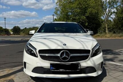 Mercedes-Benz A 200 161.979 km 14.000 &euro; Neuss 41464