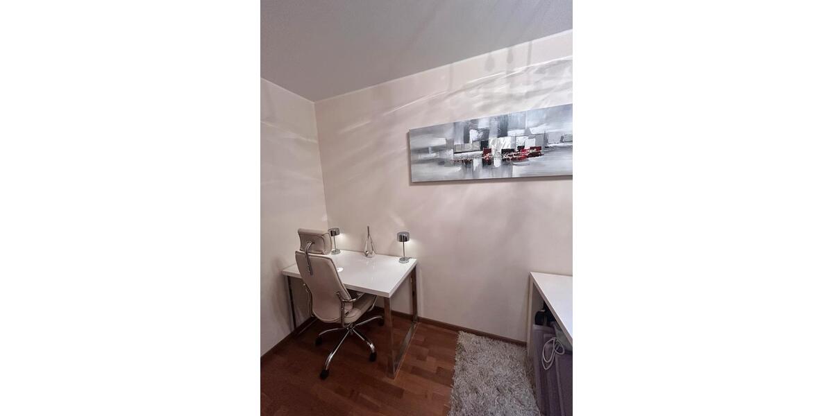 Etagenwohnung Düsseldorf Stadtbezirk 7 - 3 Zimmer, 80 m&sup2;, 1.750&euro; | Angebot:25994176