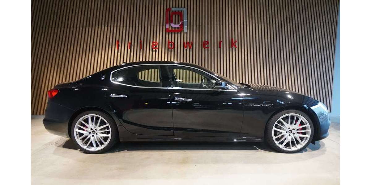 Maserati Ghibli 49.800 km 54.941 &euro; Duisburg 47228