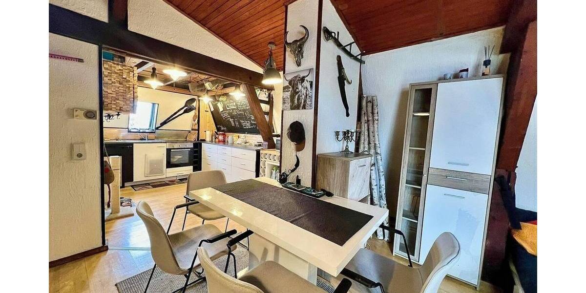 Etagenwohnung Krefeld Uerdingen - 3 Zimmer, 80 m&sup2;, 149.000&euro; | Angebot:25692531