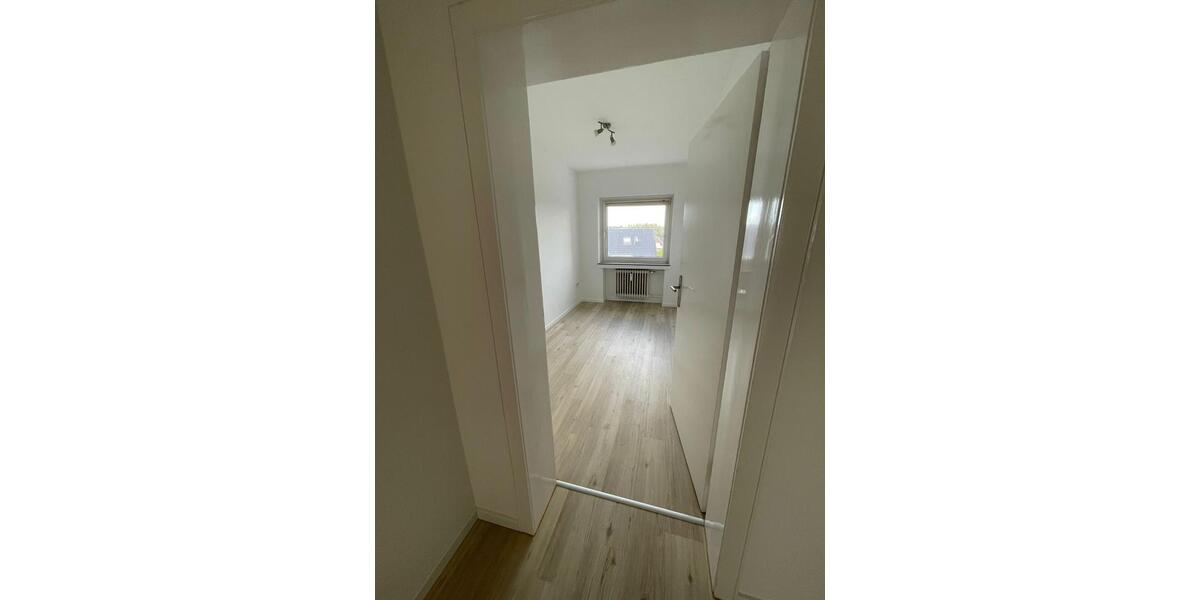 Etagenwohnung Krefeld Benrad - 4 Zimmer, 82 m&sup2;, 795&euro; | Angebot:26614585
