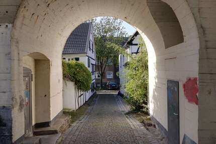 Haus Essen Stadtbezirk IX - 16 Zimmer, 507 m&sup2;, 550.000&euro; | Angebot:25199647