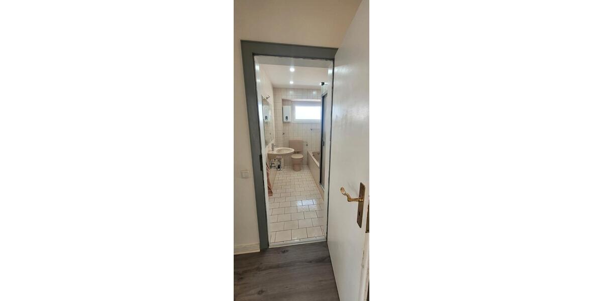 Etagenwohnung Ratingen Lintorf - 2 Zimmer, 66 m&sup2;, 190.000&euro; | Angebot:26728351