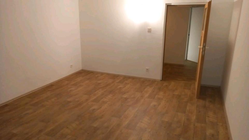 Etagenwohnung Kamp-Lintfort Lintfort - 2.5 Zimmer, 91 m&sup2;, 1.000&euro; | Angebot:26494627