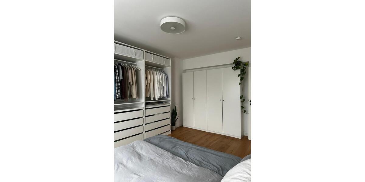 Etagenwohnung Essen Stadtkern - 2 Zimmer, 83 m&sup2;, 960&euro; | Angebot:25261449