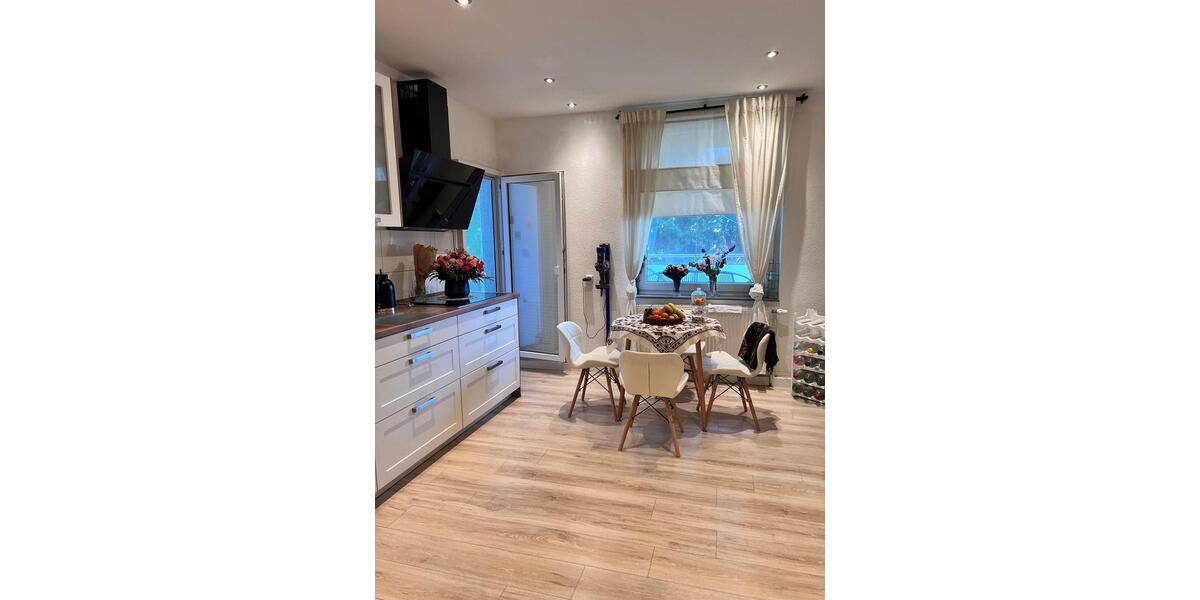 Etagenwohnung Essen Huttrop - 2.5 Zimmer, 75 m&sup2;, 800&euro; | Angebot:25931901