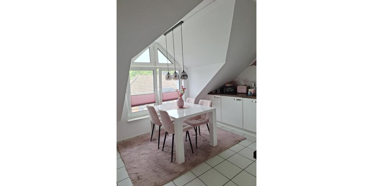 Etagenwohnung Moers Schwafheim - 3 Zimmer, 88 m&sup2;, 880&euro; | Angebot:25270781