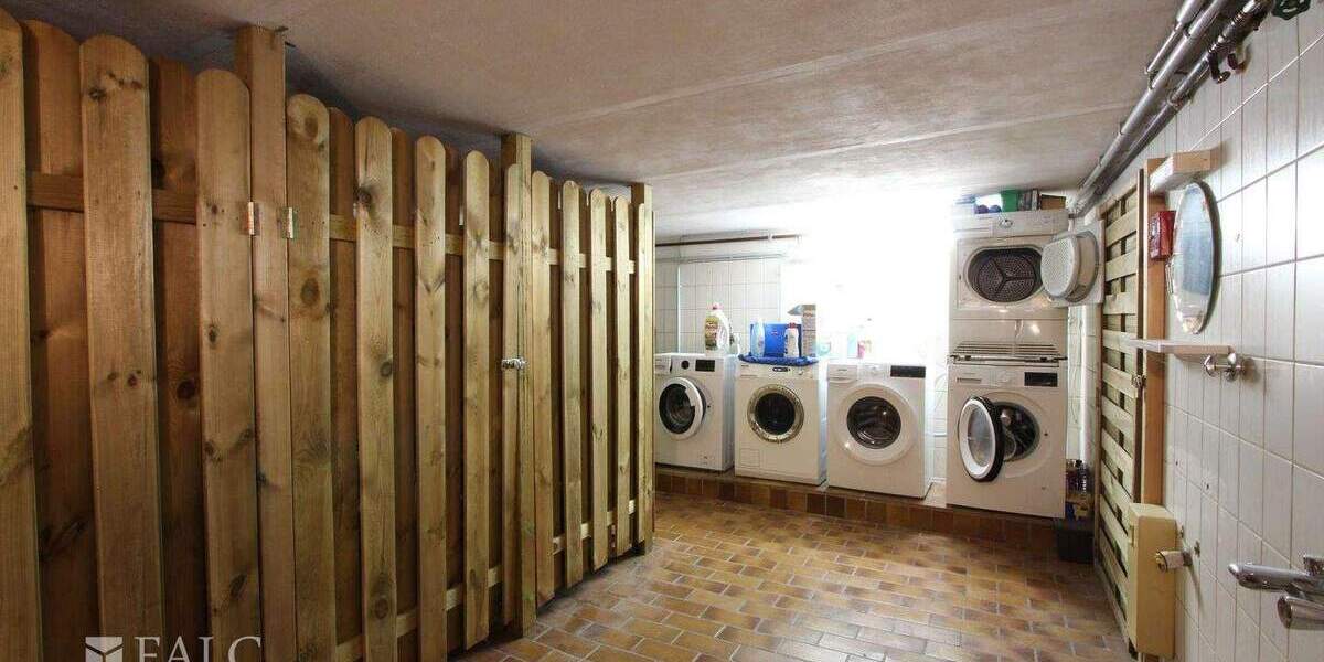 Reihenmittelhaus Oberhausen - Sterkrade Sterkrade-Mitte - 1 Zimmer, 300 m&sup2;, 369.000&euro; | Angebot:25683252