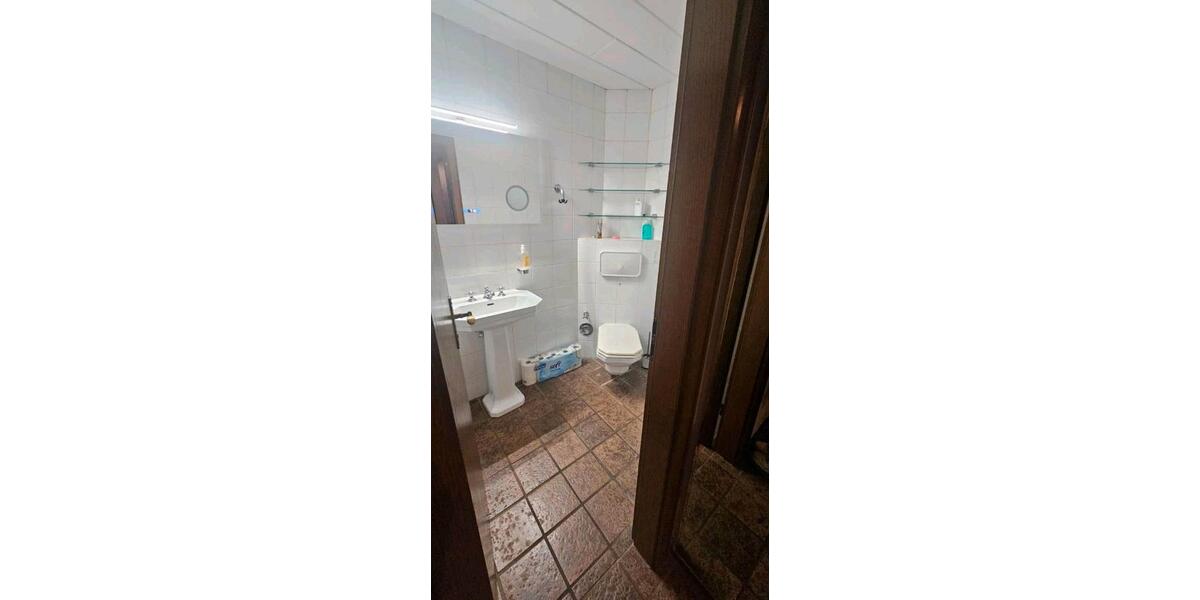 Erdgeschoßwohnung Essen Frillendorf - 3 Zimmer, 75 m&sup2;, 1.100&euro; | Angebot:25872696