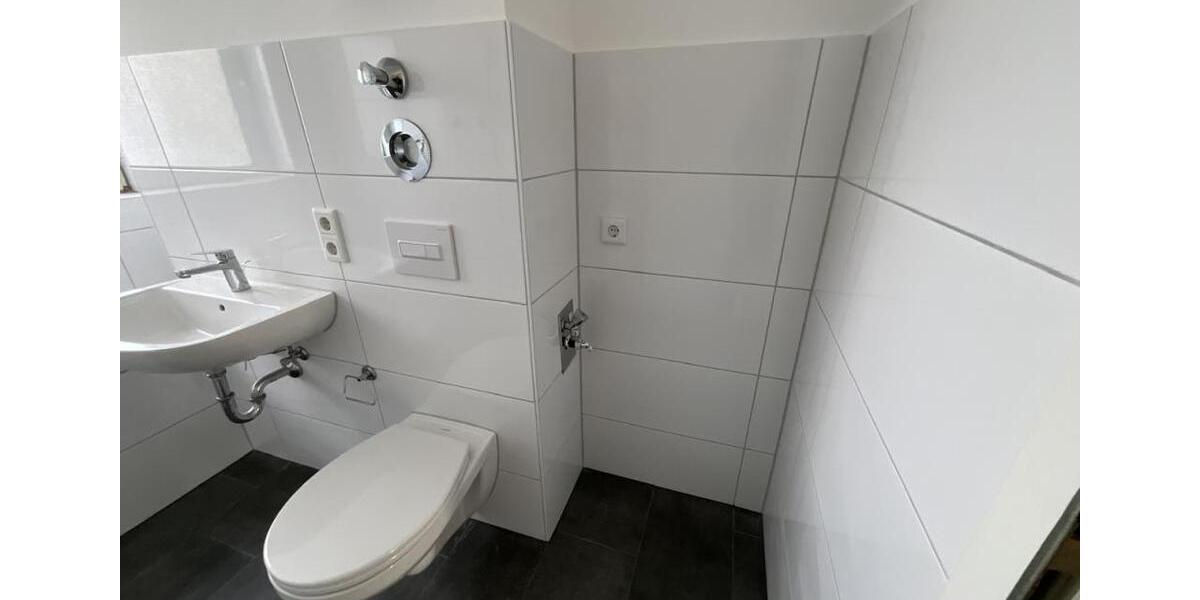 Etagenwohnung Moers - 3.5 Zimmer, 67 m&sup2;, 619&euro; | Angebot:25840977