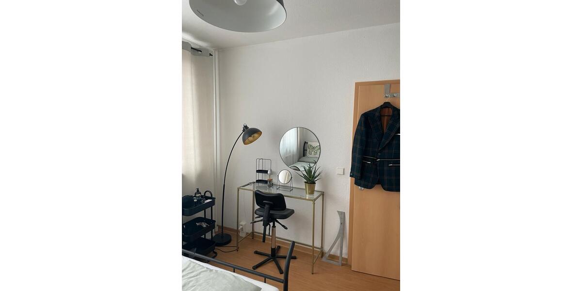 Etagenwohnung Duisburg - 2 Zimmer, 43 m&sup2;, 850&euro; | Angebot:25052504