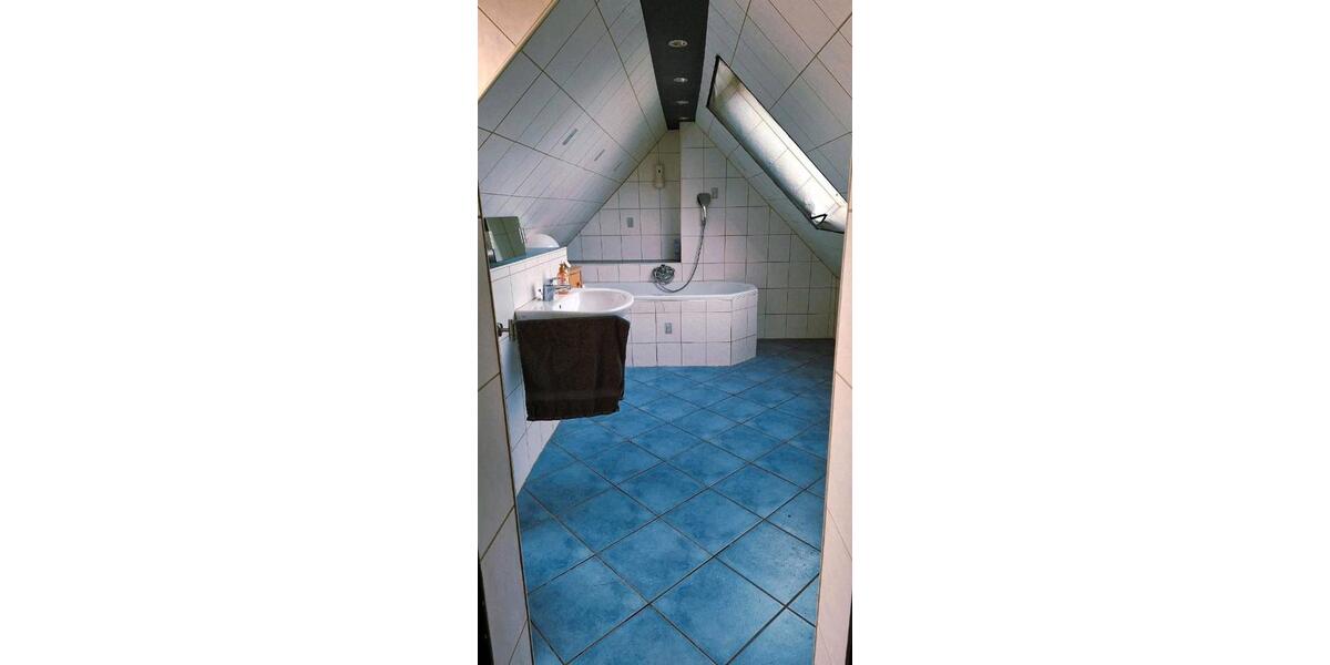 Maisonettenwohnung Essen Stadtbezirk III - 4 Zimmer, 100 m&sup2;, 1.000&euro; | Angebot:25931902