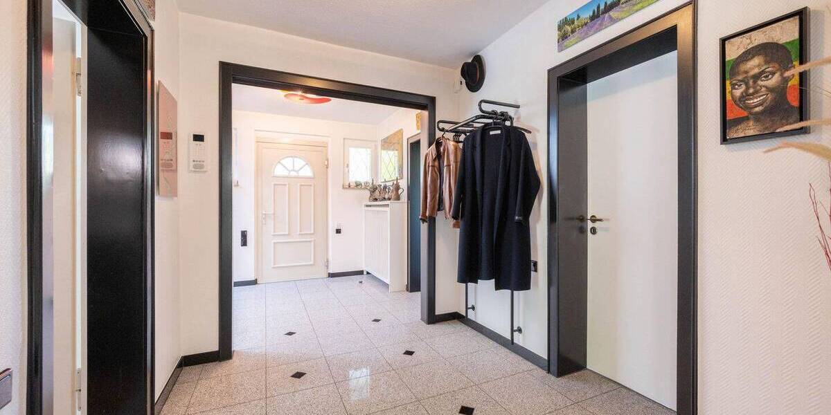 Einfamilienhaus Meerbusch Osterath - 8 Zimmer, 195 m&sup2;, 1.120.000&euro; | Angebot:26029114