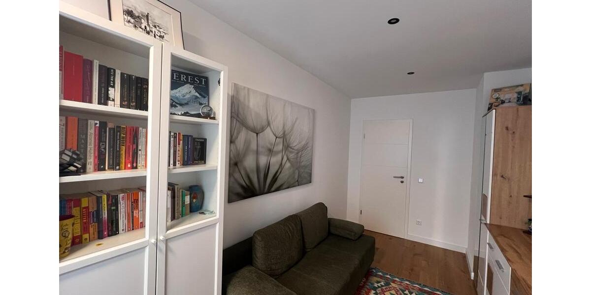 Etagenwohnung Düsseldorf Stadtbezirk 3 - 3 Zimmer, 70 m&sup2;, 1.925&euro; | Angebot:25205284