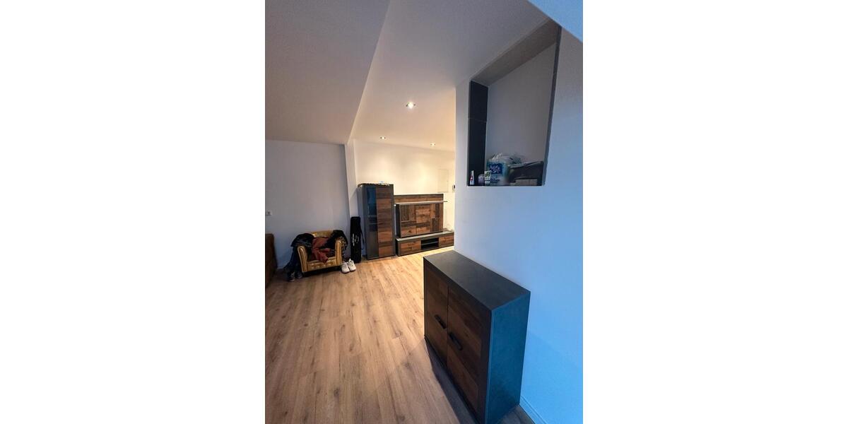 Maisonettenwohnung Meerbusch - 4 Zimmer, 120 m&sup2;, 1.980&euro; | Angebot:25271175