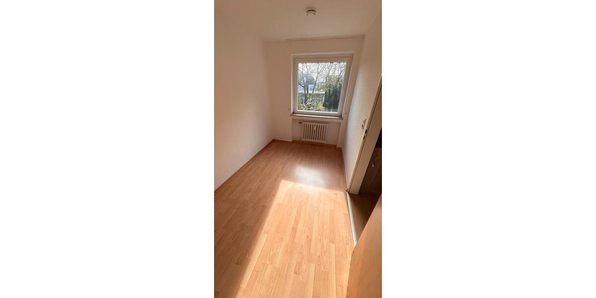 Etagenwohnung Mülheim an der Ruhr - 2 Zimmer, 38 m&sup2;, 232&euro; | Angebot:25924157