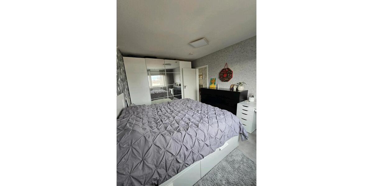 Etagenwohnung Ratingen Tiefenbroich - 3 Zimmer, 92 m&sup2;, 290.000&euro; | Angebot:26730625