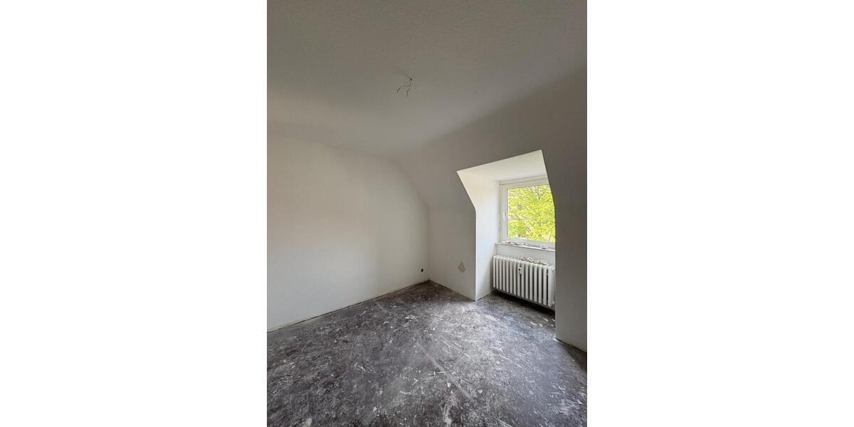 Dachgeschoßwohnung Bottrop Batenbrock - 3.5 Zimmer, 64 m&sup2;, 496&euro; | Angebot:26528547