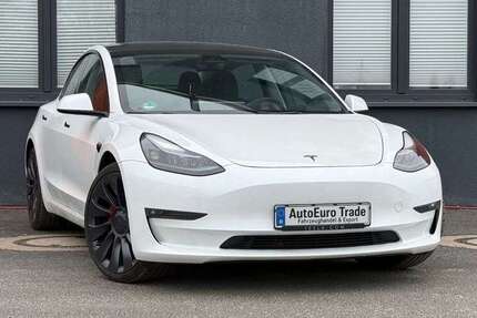 Tesla Model 3 80.698 km 28.900 &euro; Neuss 41472