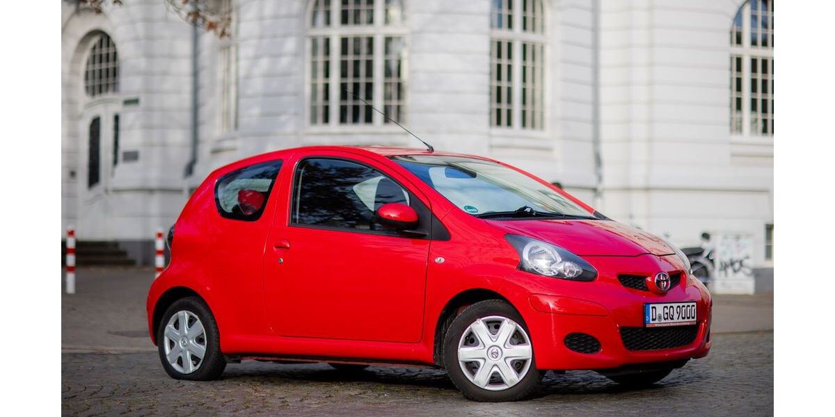 Toyota Aygo (X) 207.000 km 2.899 &euro; Ratingen 40880