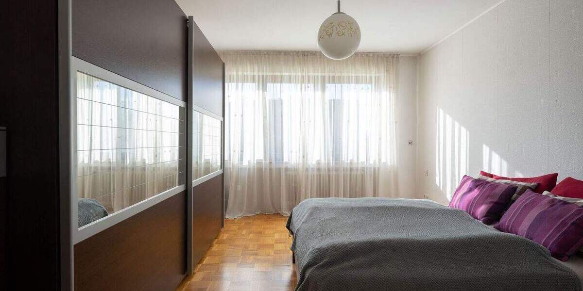 Doppelhaushälfte Krefeld-Linn Linn - 6 Zimmer, 161 m&sup2;, 398.000&euro; | Angebot:25695264