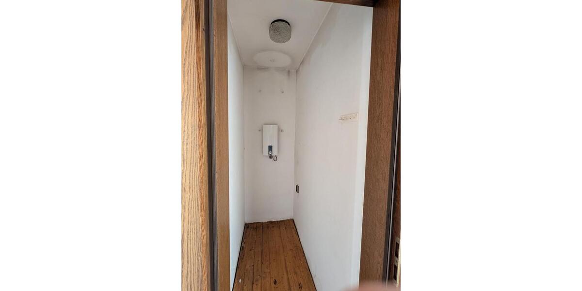 Dachgeschoßwohnung Duisburg Beeck - 3 Zimmer, 109 m&sup2;, 699&euro; | Angebot:25699114