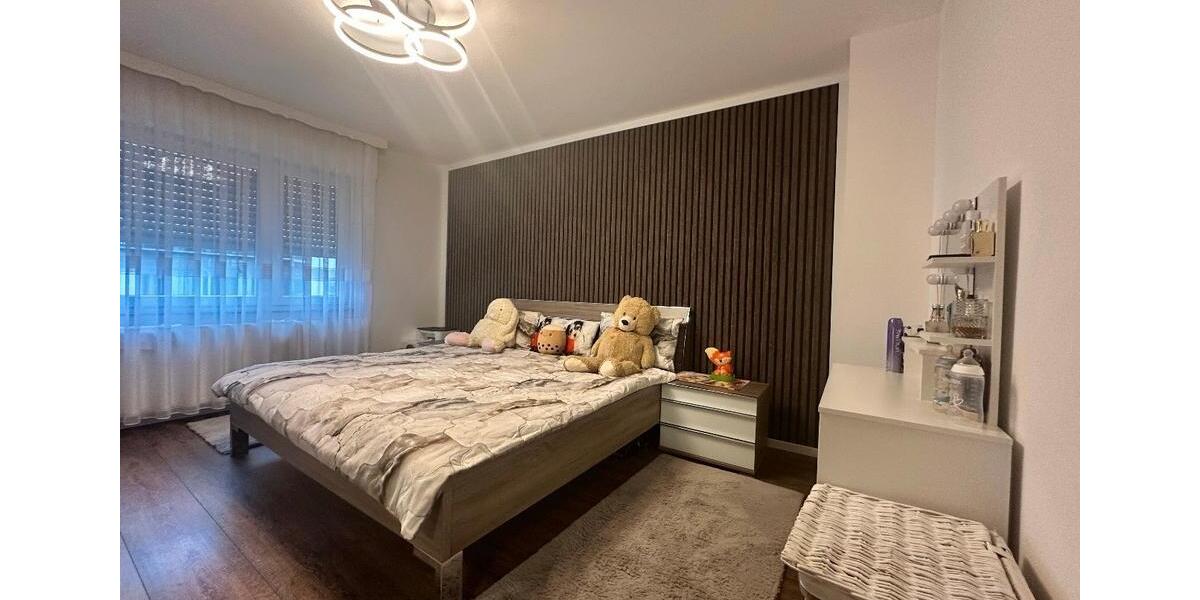 Erdgeschoßwohnung Essen Stadtbezirk V - 6 Zimmer, 130 m&sup2;, 290.000&euro; | Angebot:24816188