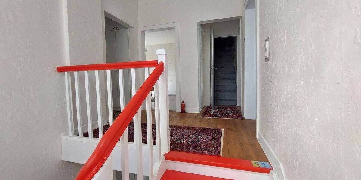 Einfamilienhaus Duisburg Mittelmeiderich - 9 Zimmer, 170 m&sup2;, 345.000&euro; | Angebot:26027718