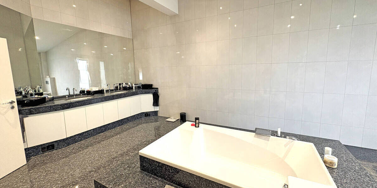 Mehrfamilienhaus, Wohnhaus Moers Genend - 3 Zimmer, 237 m&sup2;, 1.250.000&euro; | Angebot:26752423