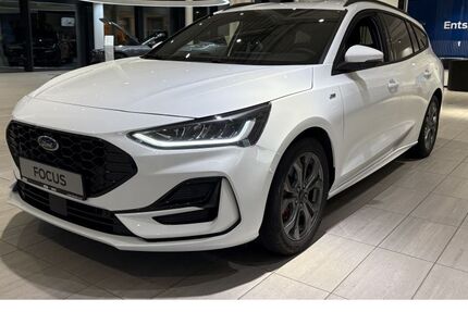 Ford Focus 5.500 km 21.980 &euro; Oberhausen (am CentrO) 46047