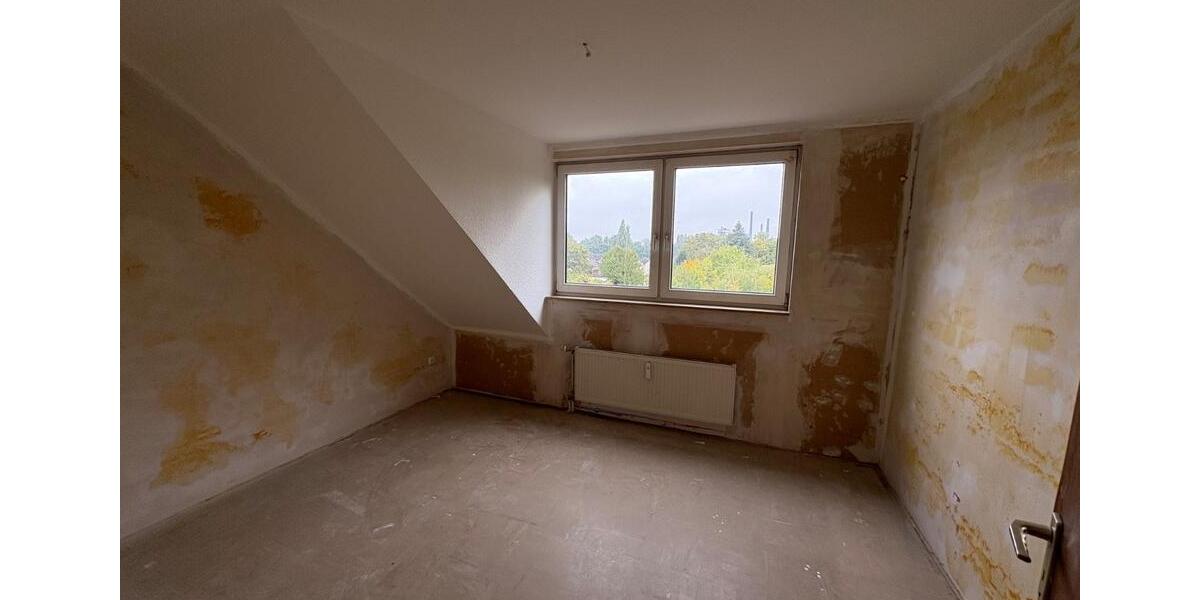 Dachgeschoßwohnung Duisburg Mittelmeiderich - 3 Zimmer, 70 m&sup2;, 611&euro; | Angebot:25366768