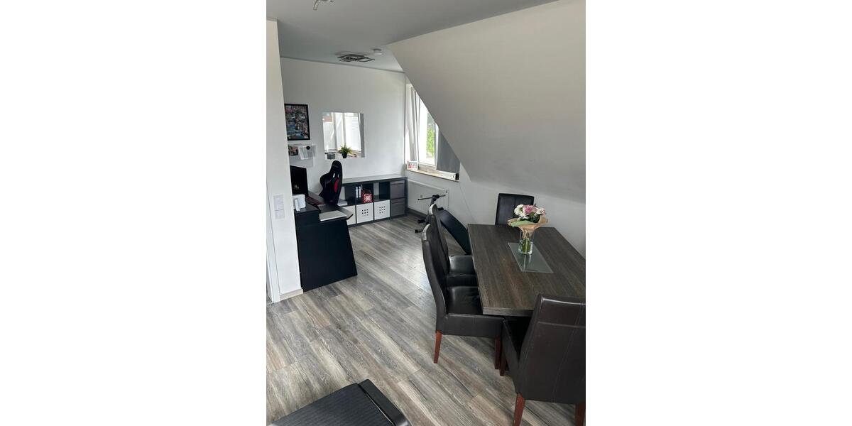 Etagenwohnung Xanten - 4 Zimmer, 110 m&sup2;, 1.100&euro; | Angebot:26704989