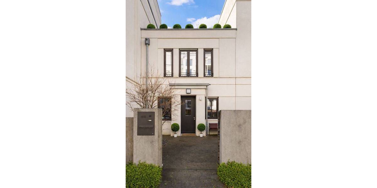 Reihenmittelhaus Düsseldorf Pempelfort - 4 Zimmer, 225 m&sup2;, 1.800.000&euro; | Angebot:25997196