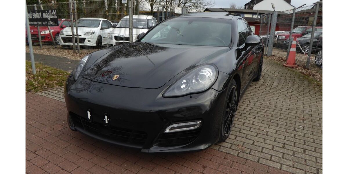 Porsche Panamera 206.000 km 19.750 &euro; Duisburg 47249