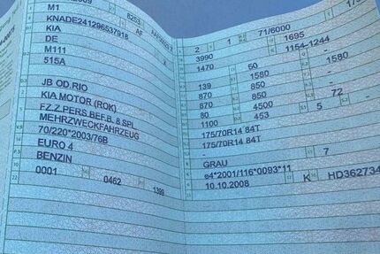 Kia Rio 94.000 km 3.600 &euro; Voerde 46562