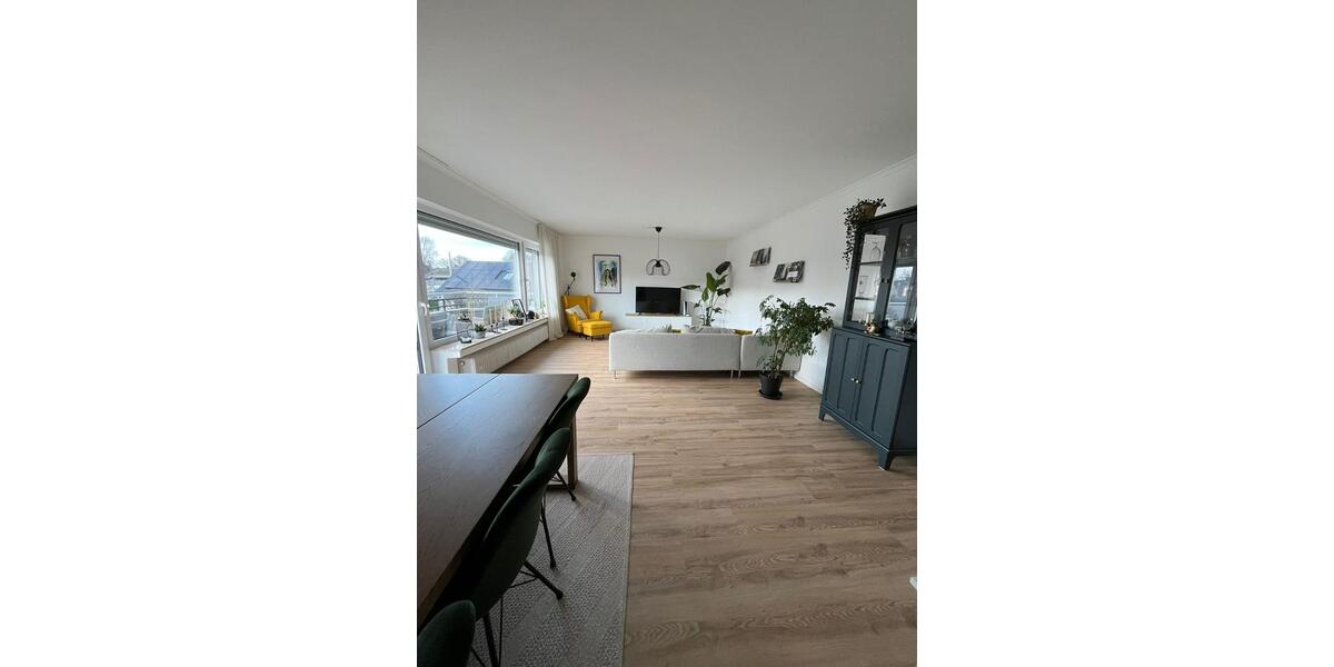 Etagenwohnung Hünxe - 4.5 Zimmer, 123 m&sup2;, 1.350&euro; | Angebot:25870118