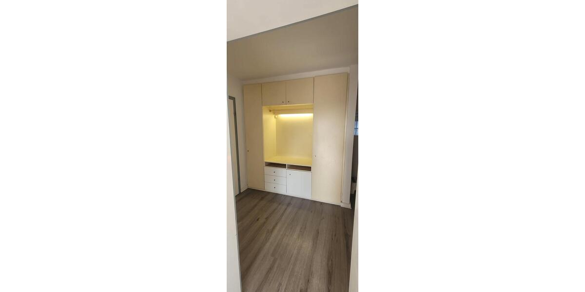 Etagenwohnung Ratingen Lintorf - 2 Zimmer, 66 m&sup2;, 190.000&euro; | Angebot:26728351
