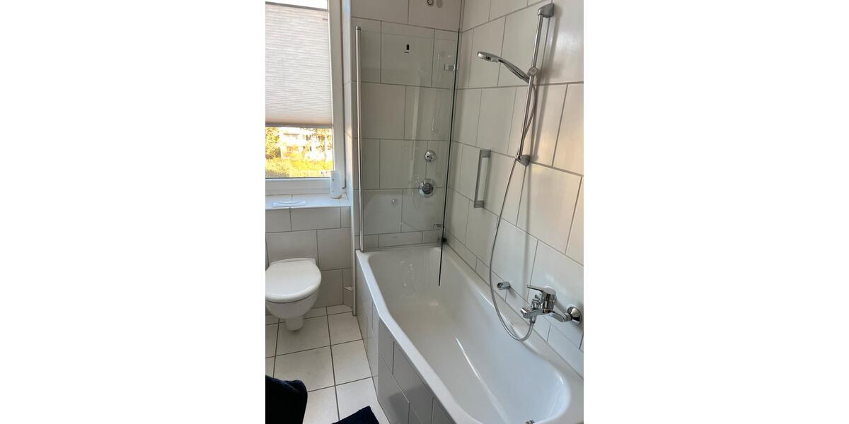 Etagenwohnung Düsseldorf Niederkassel - 2 Zimmer, 60 m&sup2;, 1.850&euro; | Angebot:26374085