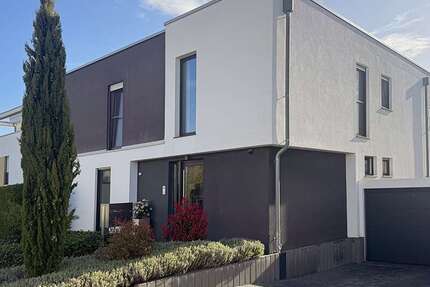 Wohnung Mönchengladbach Nord - 3 Zimmer, 135 m&sup2;, 695.000&euro; | Angebot:26003435