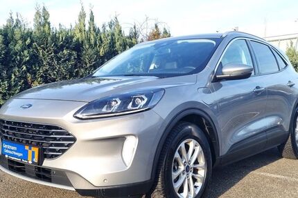 Ford Kuga 73.435 km 21.880 &euro; Düsseldorf 40589