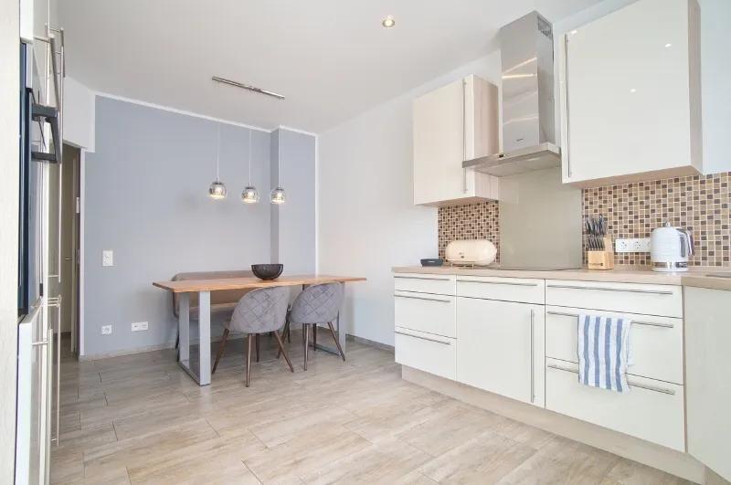 Etagenwohnung Essen Stadtbezirk II - 3 Zimmer, 90 m&sup2;, 1.620&euro; | Angebot:25138313