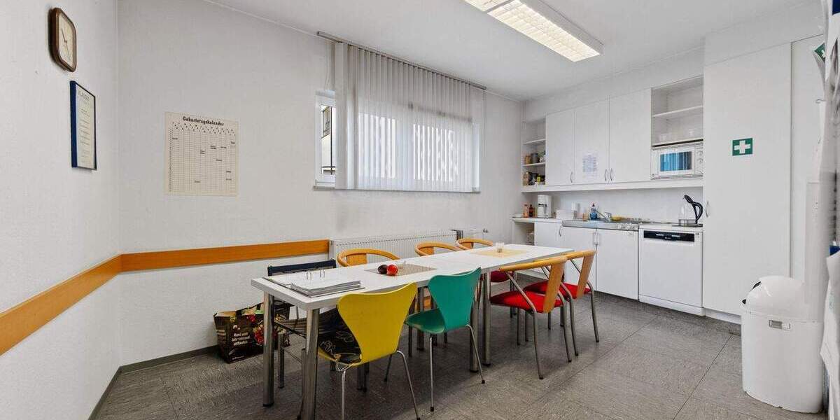 Mehrfamilienhaus, Wohnhaus Krefeld Stadtmitte - 2 Zimmer, 404 m&sup2;, 2.550.000&euro; | Angebot:25686681